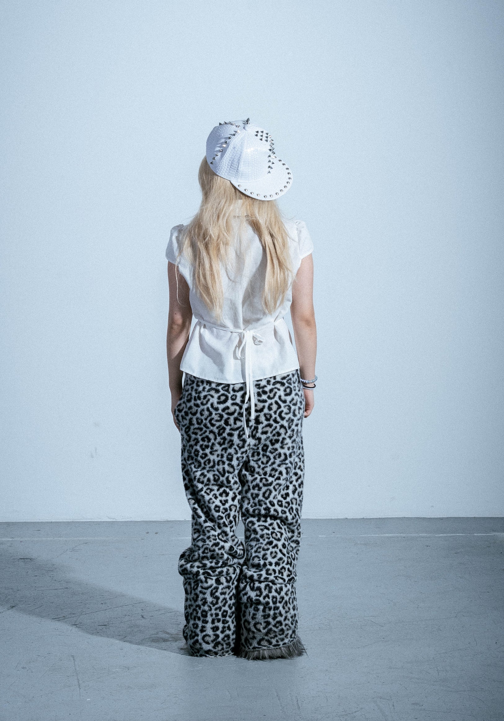 "NOT HUMAN" SNOW LEOPARD LOUNGE SWEATS