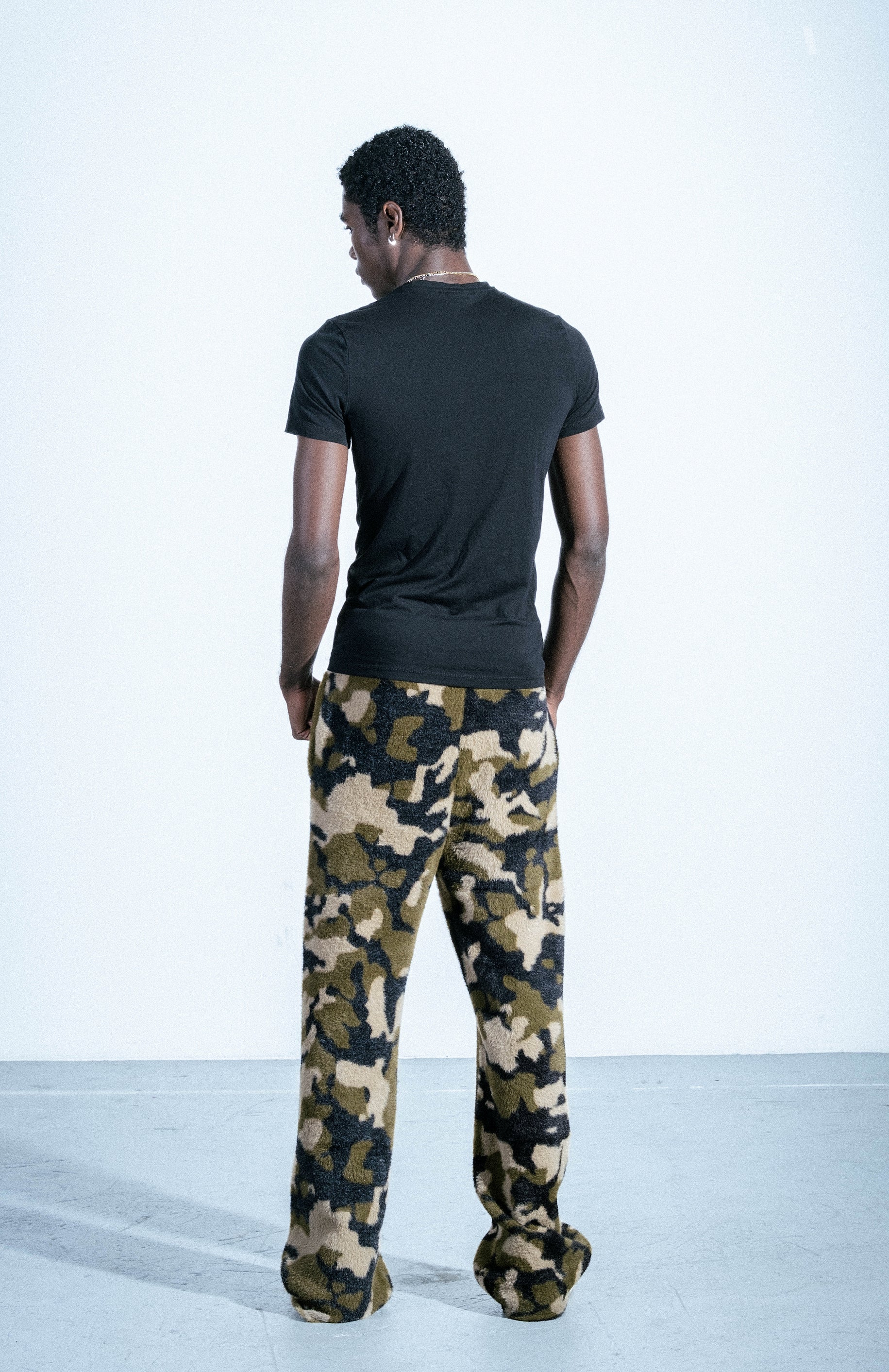 "NOT HUMAN" CAMO LOUNGE SWEATS