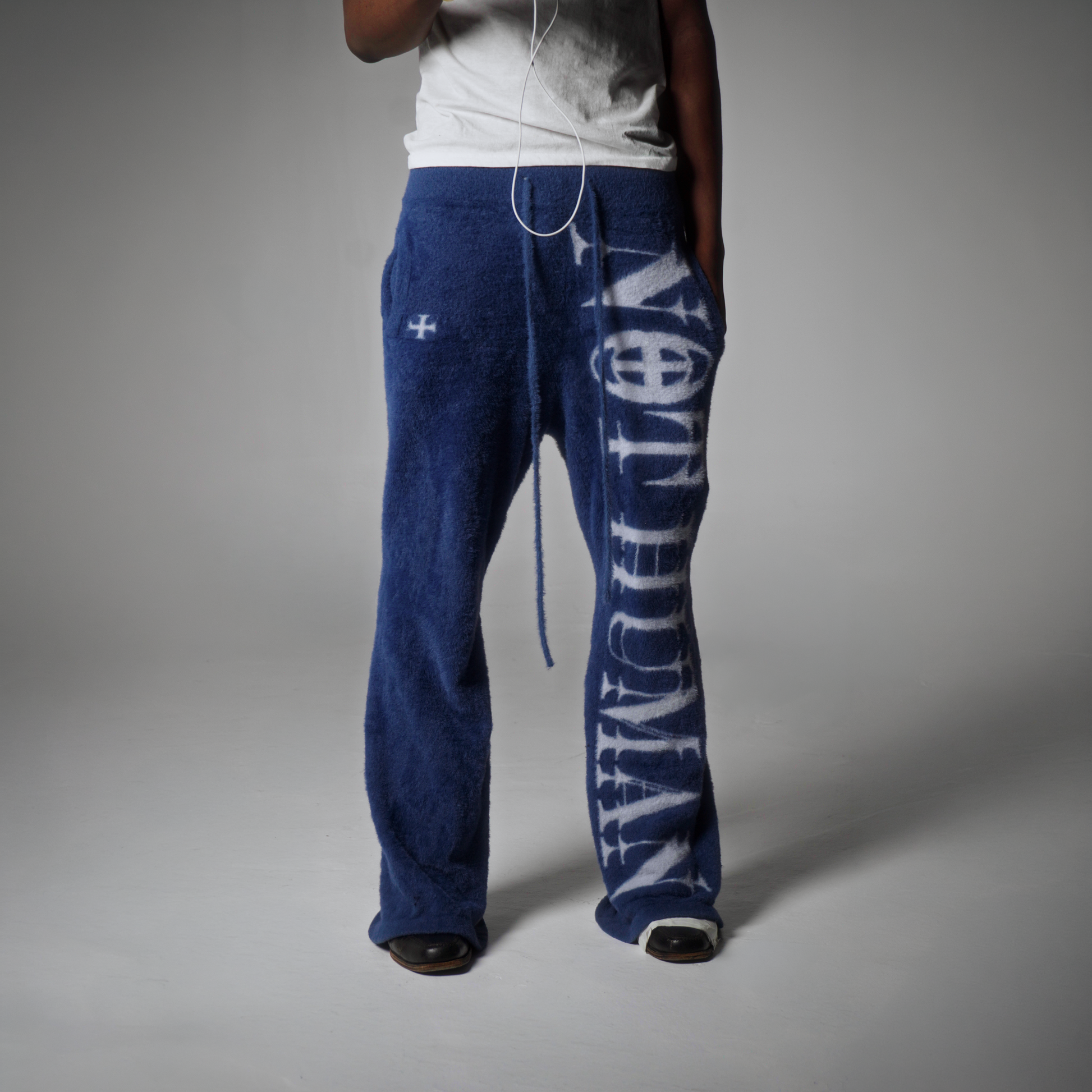 "NOT HUMAN" LOUNGE SWEATS +BLUE